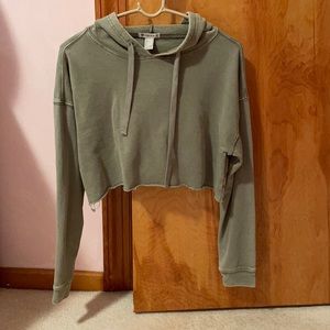 Olive green loose hooded crop top